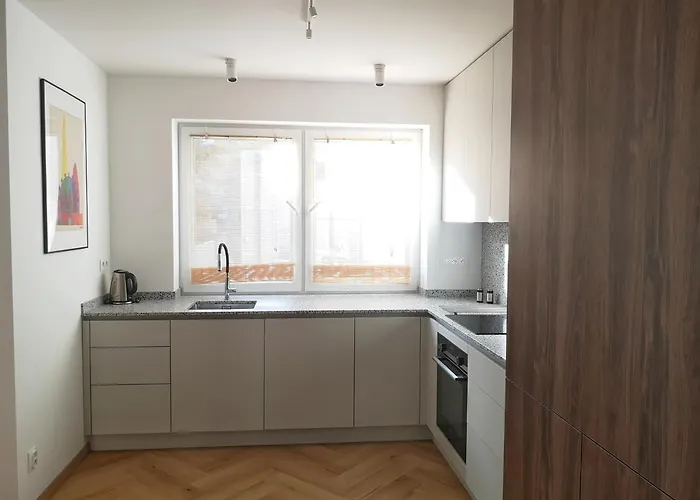 Apartmán Beautiful New In Old Town Near Train Station - Free Parking