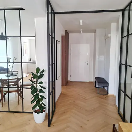 Lägenhet Beautiful New In Old Town Near Train Station - Free Parking *