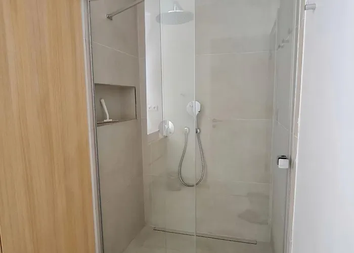 Apartmán Beautiful New In Old Town Near Train Station - Free Parking *